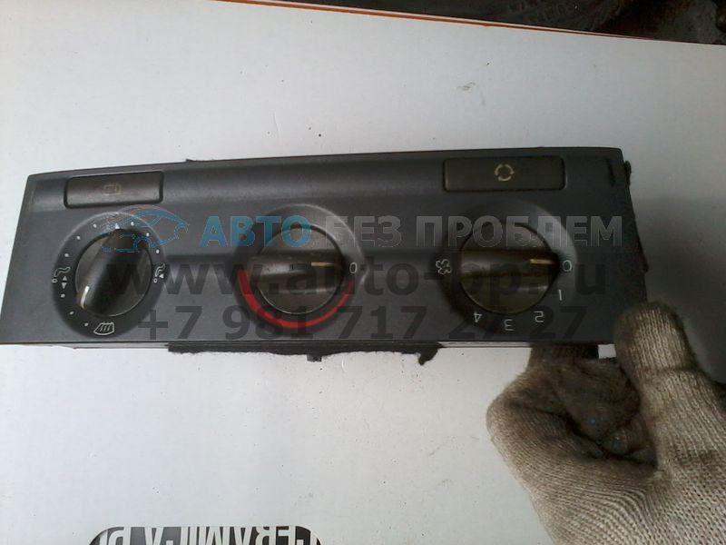блок управления печкой 9041704807 VOLVO S40 V40 96- блок управления печкой 9041704807 VOLVO S40 V40 96-
