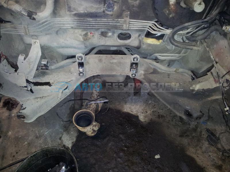 Балка подмоторная 30871236 VOLVO S40 V40 96- Балка подмоторная 30871236 VOLVO S40 V40 96-