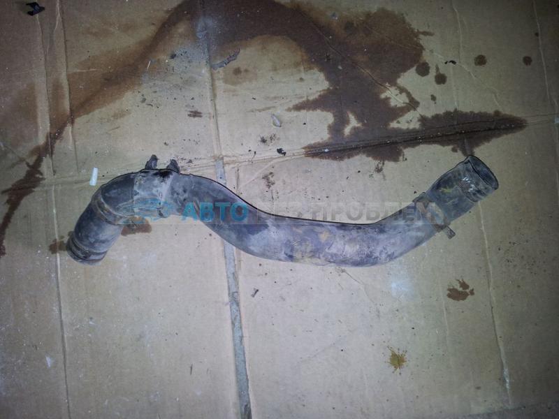 Патрубок радиатора верхний RENAULT KANGOO 03.98-12.02 Патрубок радиатора верхний RENAULT KANGOO 03.98-12.02