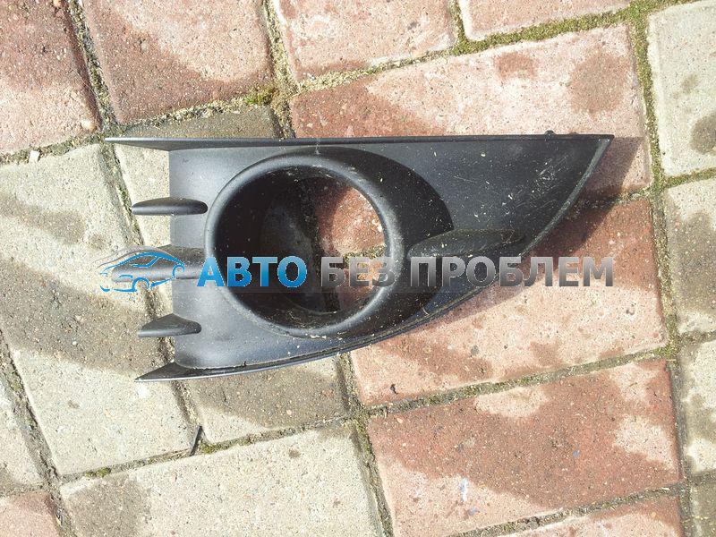 Накладка переднего бампера левая под противотуманку RENAULT SCENIC GRAND SCENIC 08.06-05.09 Накладка переднего бампера левая под противотуманку RENAULT SCENIC GRAND SCENIC 08.06-05.09