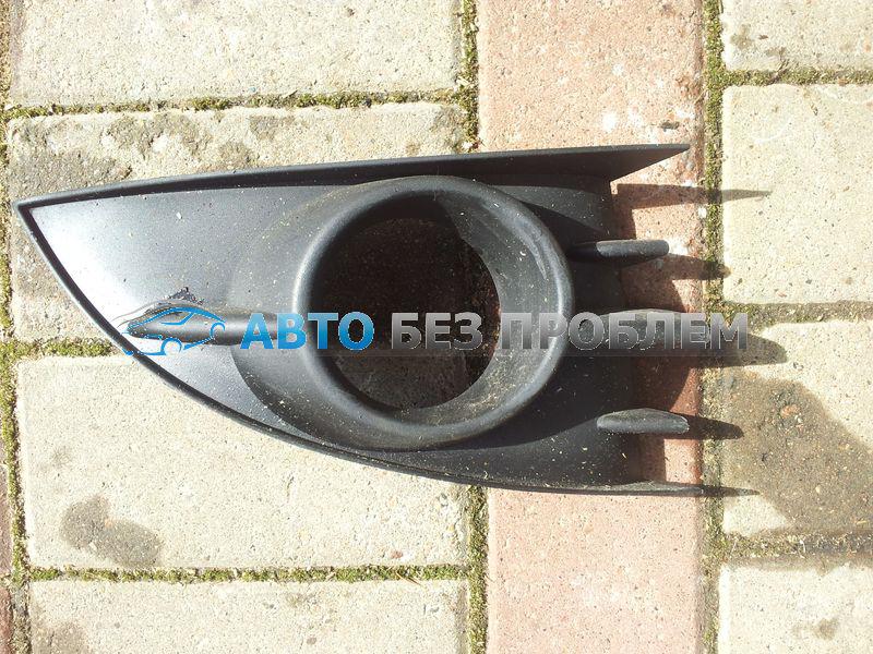 Накладка переднего бампера правая под противотуманку RENAULT SCENIC GRAND SCENIC 08.06-05.09 Накладка переднего бампера правая под противотуманку RENAULT SCENIC GRAND SCENIC 08.06-05.09