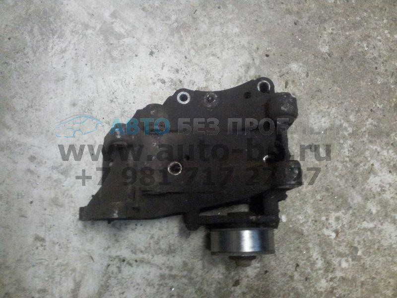 Кронштейн генератора PEUGEOT 206 Кронштейн генератора PEUGEOT 206