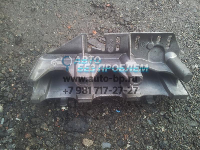 Кронштейн двигателя 8200050145 RENAULT MEGANE 99- Кронштейн двигателя 8200050145 RENAULT MEGANE 99-
