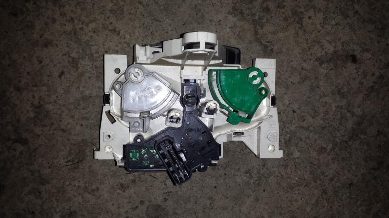 блок управления печкой 69577309 RENAULT LOGAN 04-09 блок управления печкой 69577309 RENAULT LOGAN 04-09