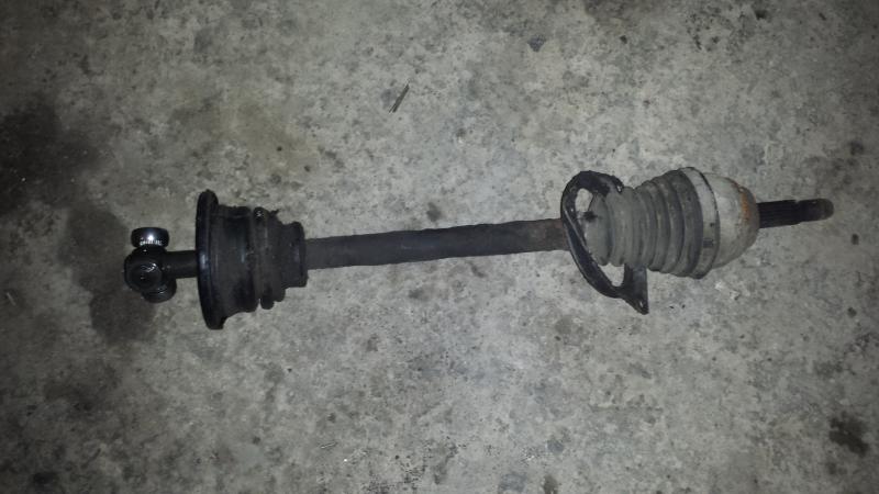 Полуось передняя левая RENAULT KANGOO 03.98-12.02 Полуось передняя левая RENAULT KANGOO 03.98-12.02