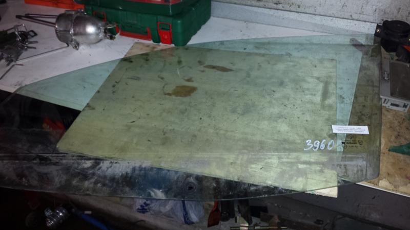 Стекло двери передней левой 10705023 IRAN KHODRO Samand Стекло двери передней левой 10705023 IRAN KHODRO Samand