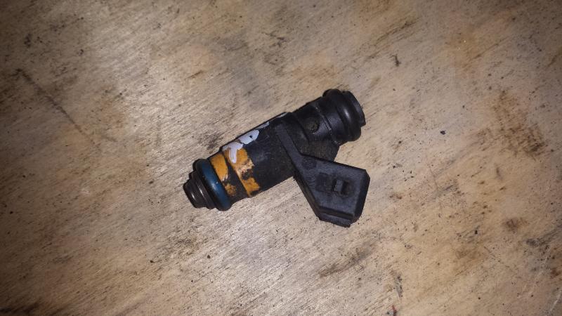 Форсунка инжектора бензин 7078803943 RENAULT MEGANE 99- Форсунка инжектора бензин 7078803943 RENAULT MEGANE 99-