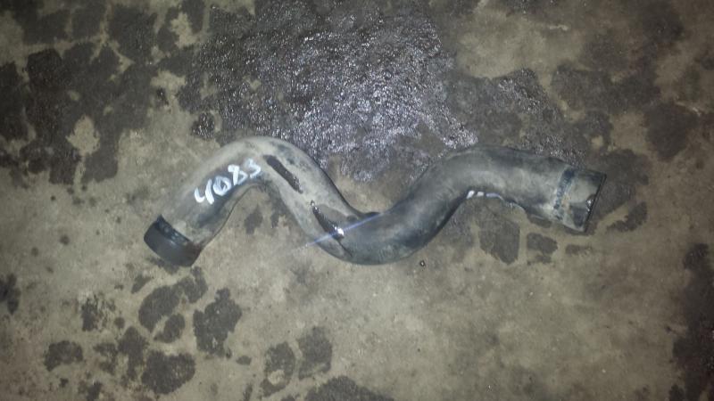 Патрубок верхний 6001547048 RENAULT LOGAN 04-09 Патрубок верхний 6001547048 RENAULT LOGAN 04-09