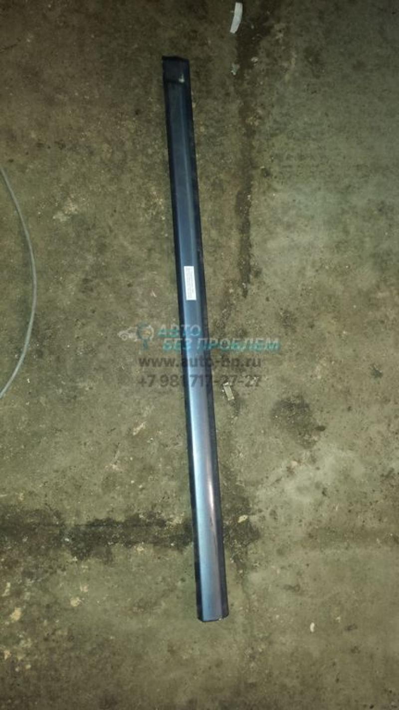 Молдинг двери передней правой 0K30A506R2B KIA RIO 00-02 Молдинг двери передней правой 0K30A506R2B KIA RIO 00-02