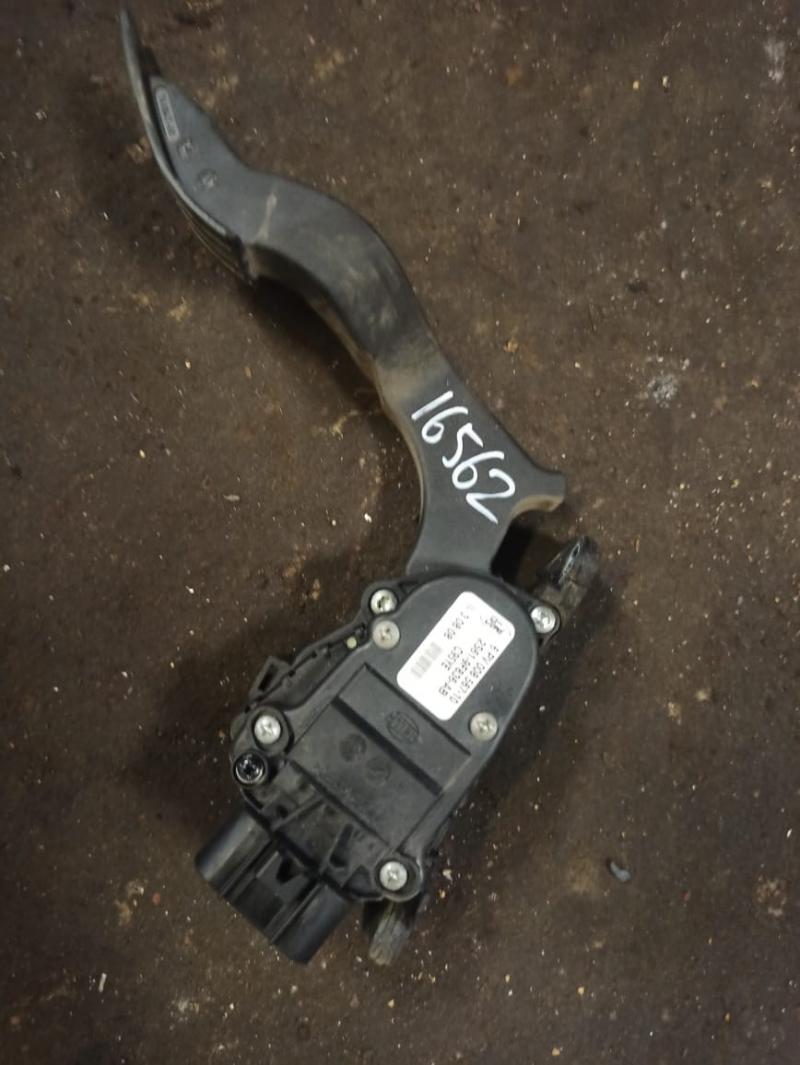 Педаль газа 2s619f836ab FORD FUSION 05- Педаль газа 2s619f836ab FORD FUSION 05-