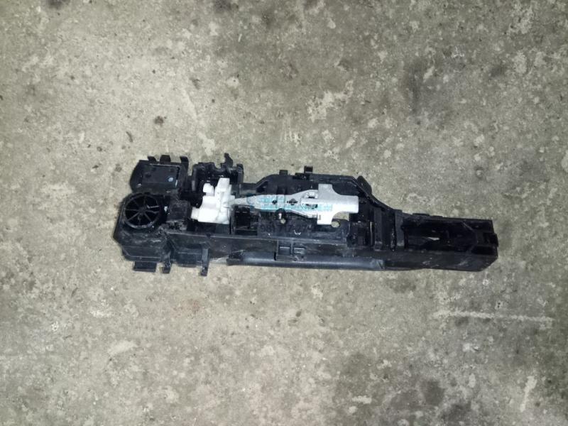 Ручка двери задней левой 7701475145 RENAULT SCENIC GRAND SCENIC 08.06-05.09 Ручка двери задней левой 7701475145 RENAULT SCENIC GRAND SCENIC 08.06-05.09