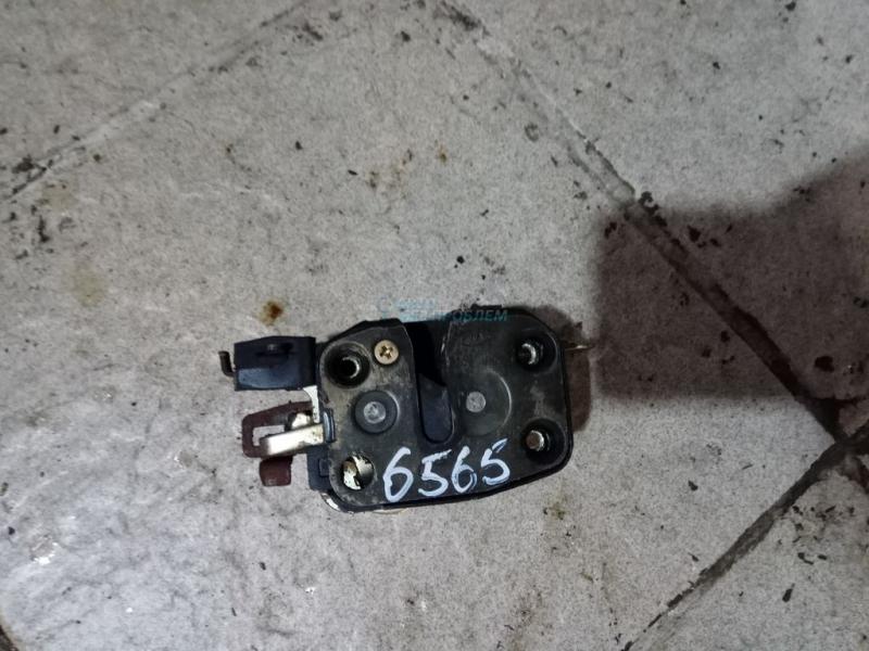 Замок двери задней правой 0K0187231X KIA SPORTAGE 94-05 Замок двери задней правой 0K0187231X KIA SPORTAGE 94-05