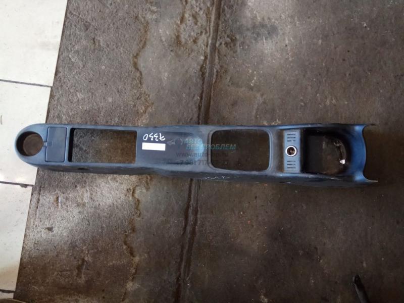 Консоль 09114441 0196197 OPEL CORSA C 00-06 Консоль 09114441 0196197 OPEL CORSA C 00-06