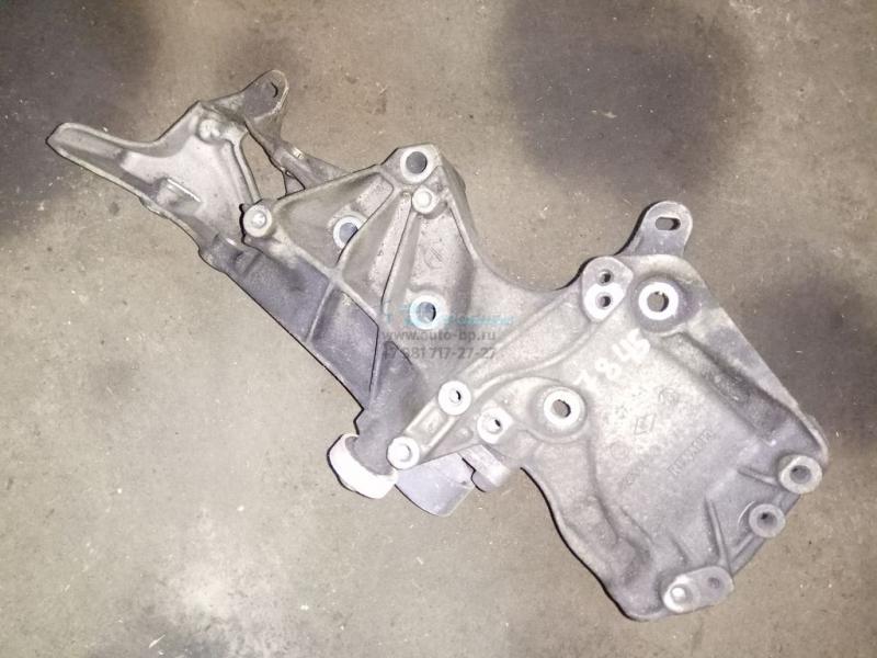 Кронштейн генератора 688301819R 8200066249 RENAULT LOGAN 04-09 Кронштейн генератора 688301819R 8200066249 RENAULT LOGAN 04-09