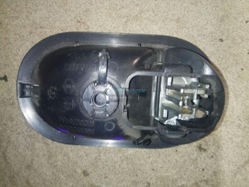 Ручка двери внутренняя правая 8200028486 RENAULT MEGANE 2 06-09 Ручка двери внутренняя правая 8200028486 RENAULT MEGANE 2 06-09