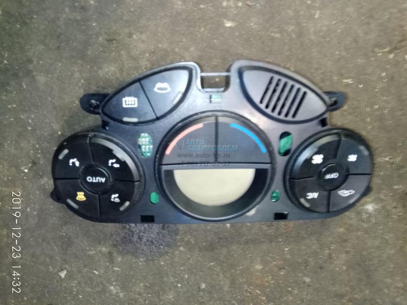 Блок управления климатом 1331849 2S4H18C612BK FORD FOCUS 98- Блок управления климатом 1331849 2S4H18C612BK FORD FOCUS 98-