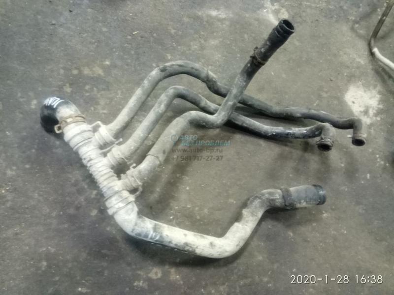 Патрубок нижний 8200170888 RENAULT MEGANE 2 03-06 Патрубок нижний 8200170888 RENAULT MEGANE 2 03-06