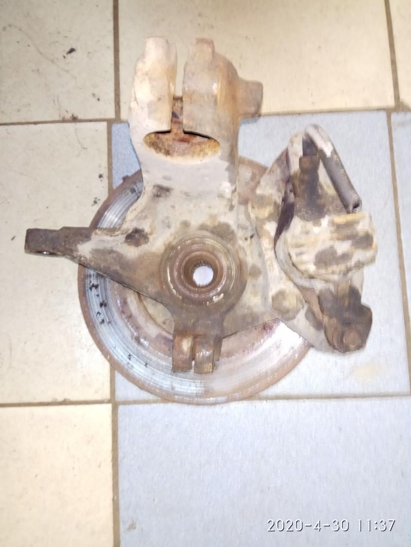 Кулак поворотный левый 364652 PEUGEOT 206 Кулак поворотный левый 364652 PEUGEOT 206
