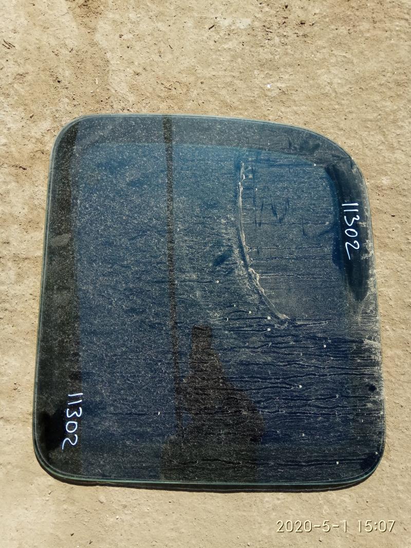 Стекло кузовное глухое правое 8200335340 RENAULT KANGOO 03.98-12.02 Стекло кузовное глухое правое 8200335340 RENAULT KANGOO 03.98-12.02