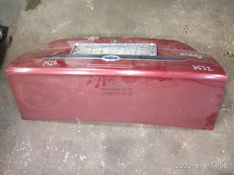 Крышка багажника 1372684 FORD FOCUS 98- Крышка багажника 1372684 FORD FOCUS 98-