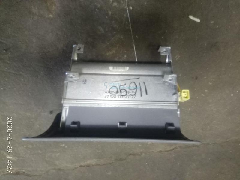 Подушка безопасности пассажира в торпеду YL8478044A74DG FORD ESCAPE 01-04 Подушка безопасности пассажира в торпеду YL8478044A74DG FORD ESCAPE 01-04