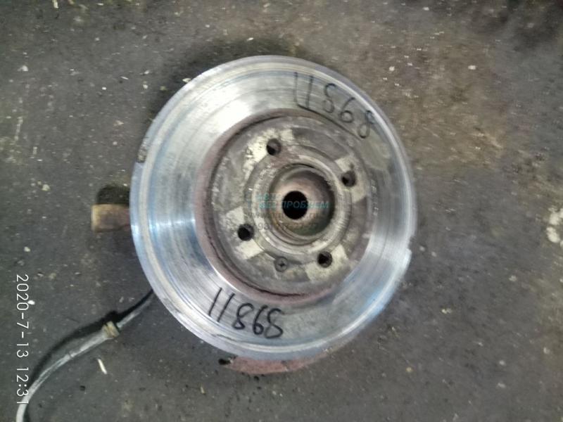 Кулак поворотный правый 357407256C VW PASSAT B3 Кулак поворотный правый 357407256C VW PASSAT B3