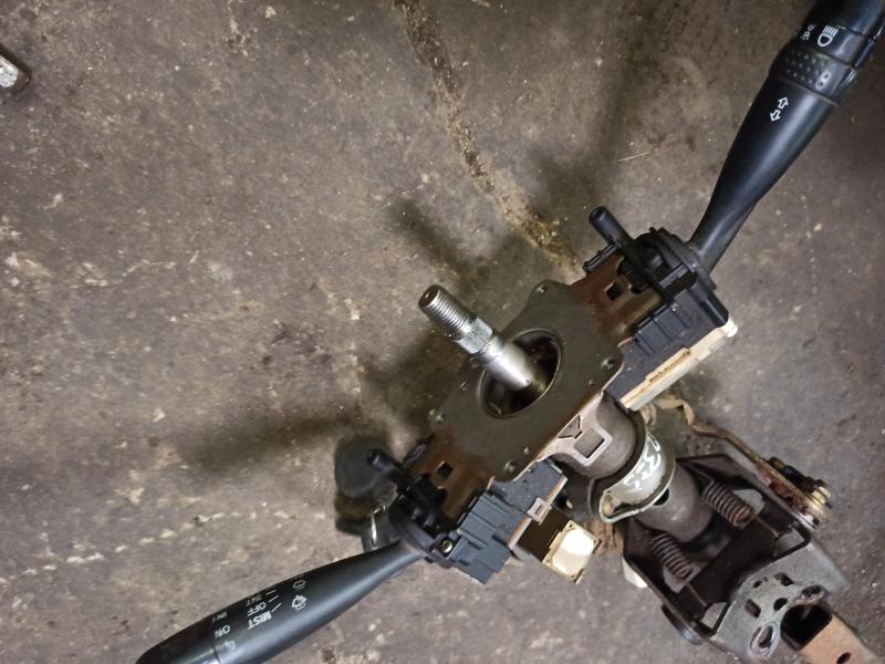 Переключатель подрулевой в сборе T113774130 CHERY TIGGO T11 Переключатель подрулевой в сборе T113774130 CHERY TIGGO T11
