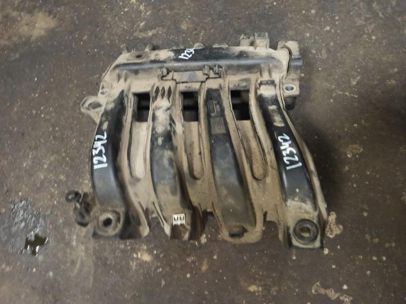 Коллектор впускной 8200762352 RENAULT CLIO SYMBOL 01-08 Коллектор впускной 8200762352 RENAULT CLIO SYMBOL 01-08