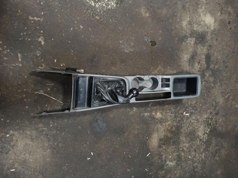 Консоль ручника 0K2N16441096 KIA SHUMA 01- Консоль ручника 0K2N16441096 KIA SHUMA 01-
