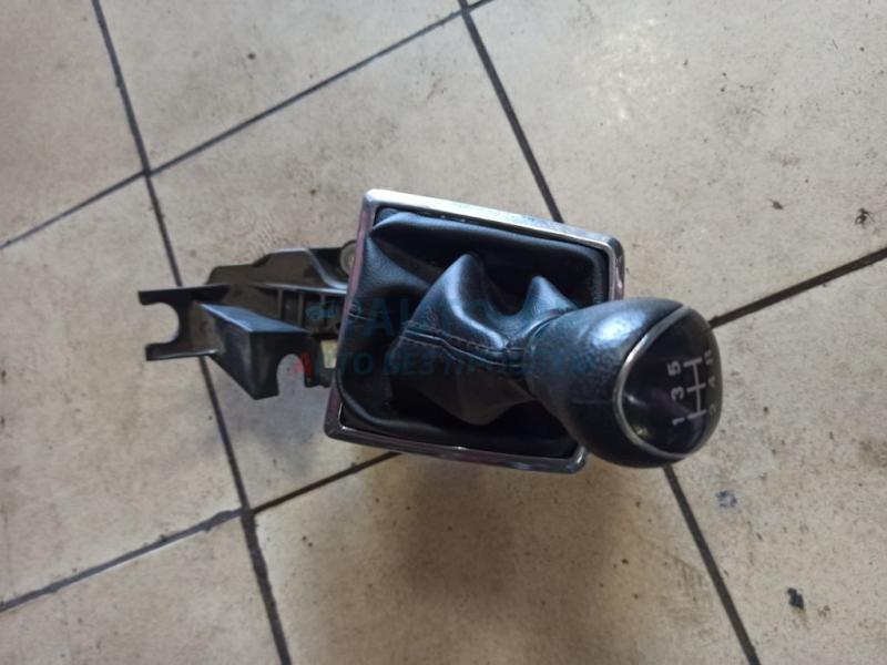 Кулиса МКПП 4M5R-7C453DB FORD FOCUS 2, 05- Кулиса МКПП 4M5R-7C453DB FORD FOCUS 2, 05-