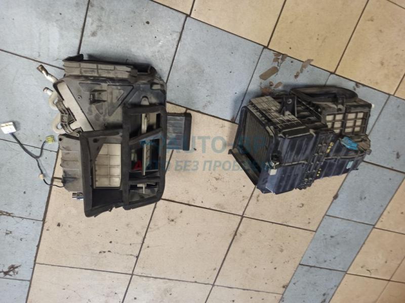 Корпус отопителя KIA SORENTO 08.02-01.06 Корпус отопителя KIA SORENTO 08.02-01.06