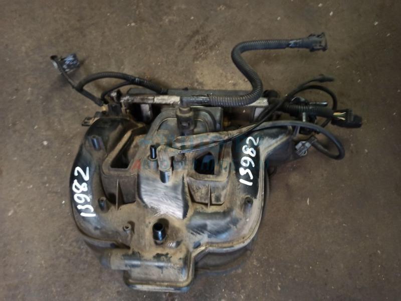 Коллектор впускной YS4Z9424HA WS4E9424HC FORD FOCUS 98- Коллектор впускной YS4Z9424HA WS4E9424HC FORD FOCUS 98-