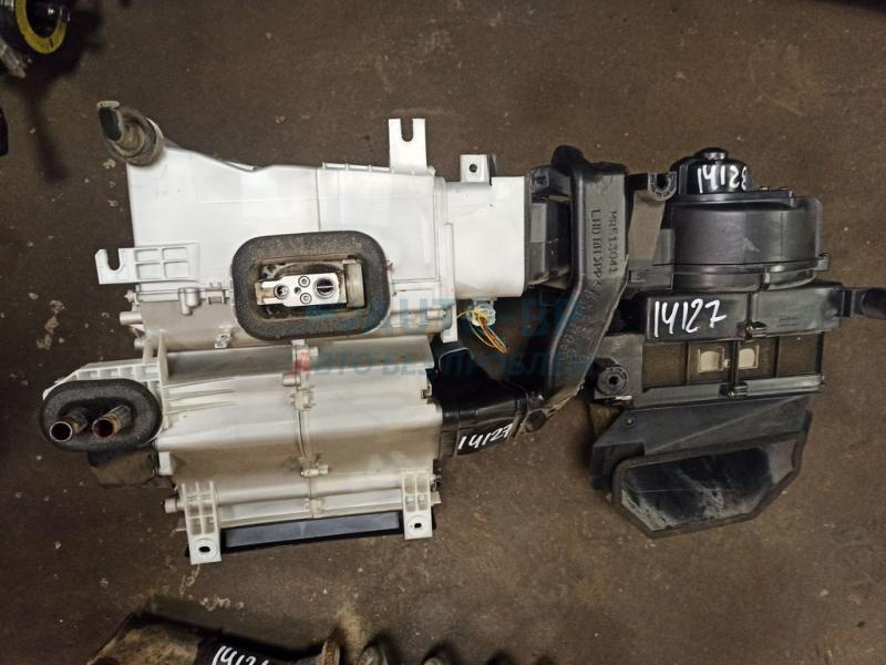 Корпус отопителя MR513028 MITSUBISHI LANCER 9 03- Корпус отопителя MR513028 MITSUBISHI LANCER 9 03-