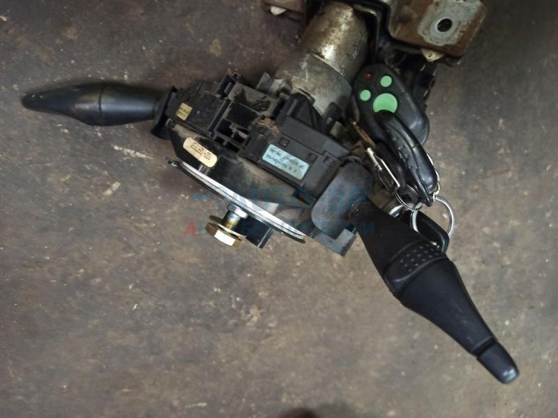 Переключатель подрулевой в сборе 98AG17A553AC 1093426 98AG13335A FORD FOCUS 98- Переключатель подрулевой в сборе 98AG17A553AC 1093426 98AG13335A FORD FOCUS 98-