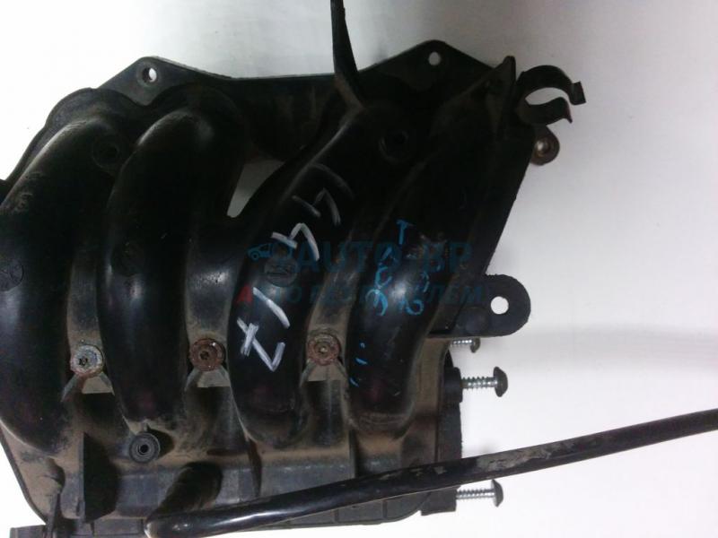 Коллектор впускной 9638425180 PEUGEOT 206 Коллектор впускной 9638425180 PEUGEOT 206