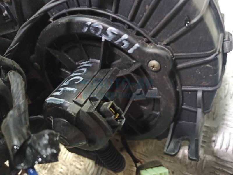 Моторчик печки 0K08A-61B10 KIA SPORTAGE 94-05 Моторчик печки 0K08A-61B10 KIA SPORTAGE 94-05