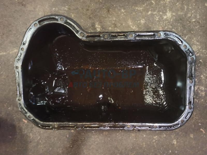 Поддон масляный двигателя 051103601 VW PASSAT B4 Поддон масляный двигателя 051103601 VW PASSAT B4