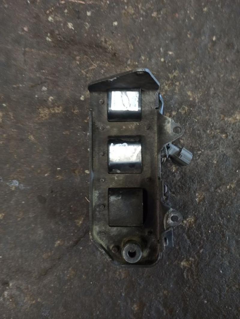 Рампа (кассета) катушек зажигания 27801-37100 KIA MAGENTIS 01-05 Рампа (кассета) катушек зажигания 27801-37100 KIA MAGENTIS 01-05