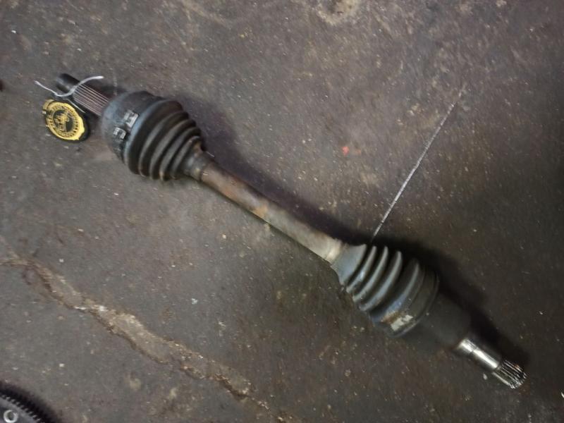 Полуось передняя левая XS413B437CB FORD FOCUS 98- Полуось передняя левая XS413B437CB FORD FOCUS 98-