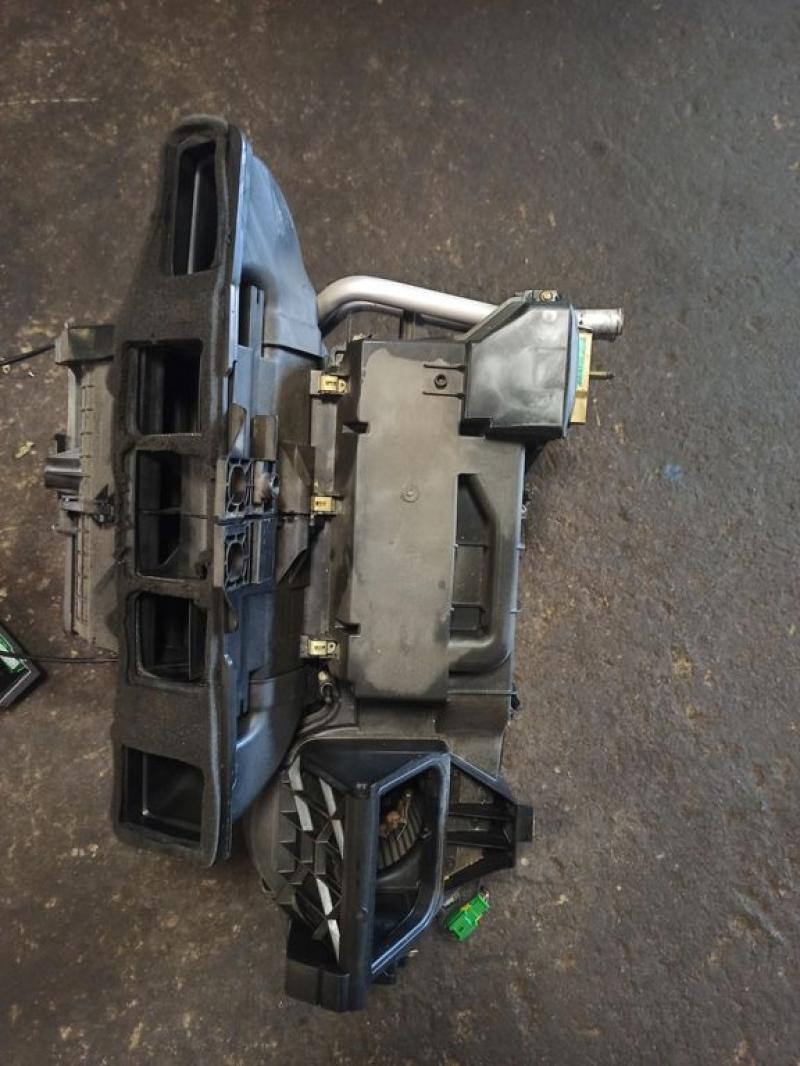 Корпус отопителя X7V53454001AA IRAN KHODRO Samand Корпус отопителя X7V53454001AA IRAN KHODRO Samand