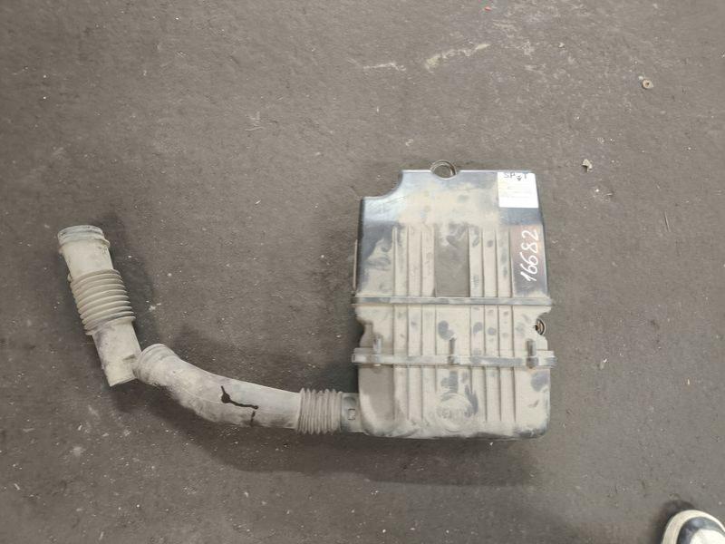 Корпус воздушного фильтра 51755716 FIAT ALBEA 05- Корпус воздушного фильтра 51755716 FIAT ALBEA 05-