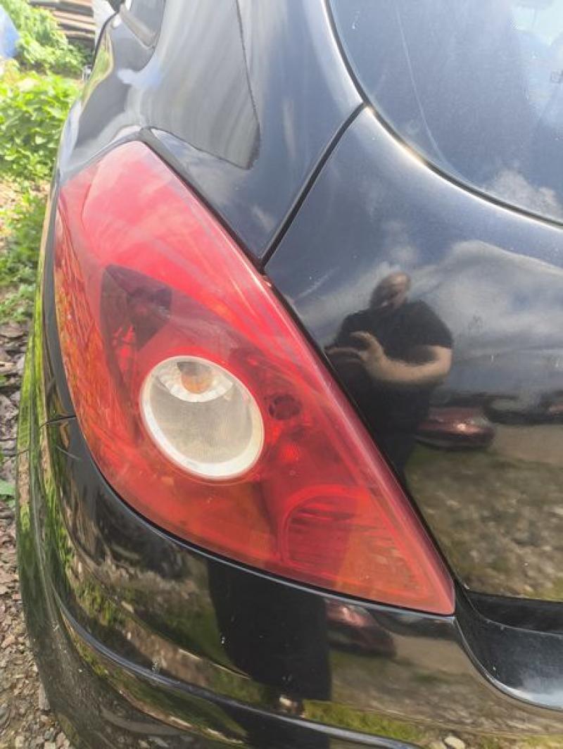 Фонарь задний левый 13242813 OPEL CORSA D Фонарь задний левый 13242813 OPEL CORSA D