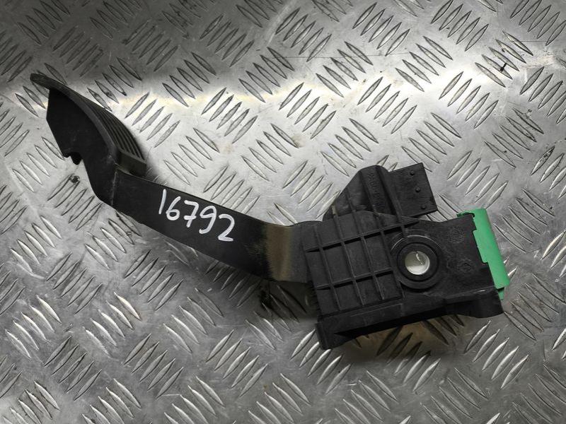 Педаль газа 55702022 OPEL CORSA D Педаль газа 55702022 OPEL CORSA D